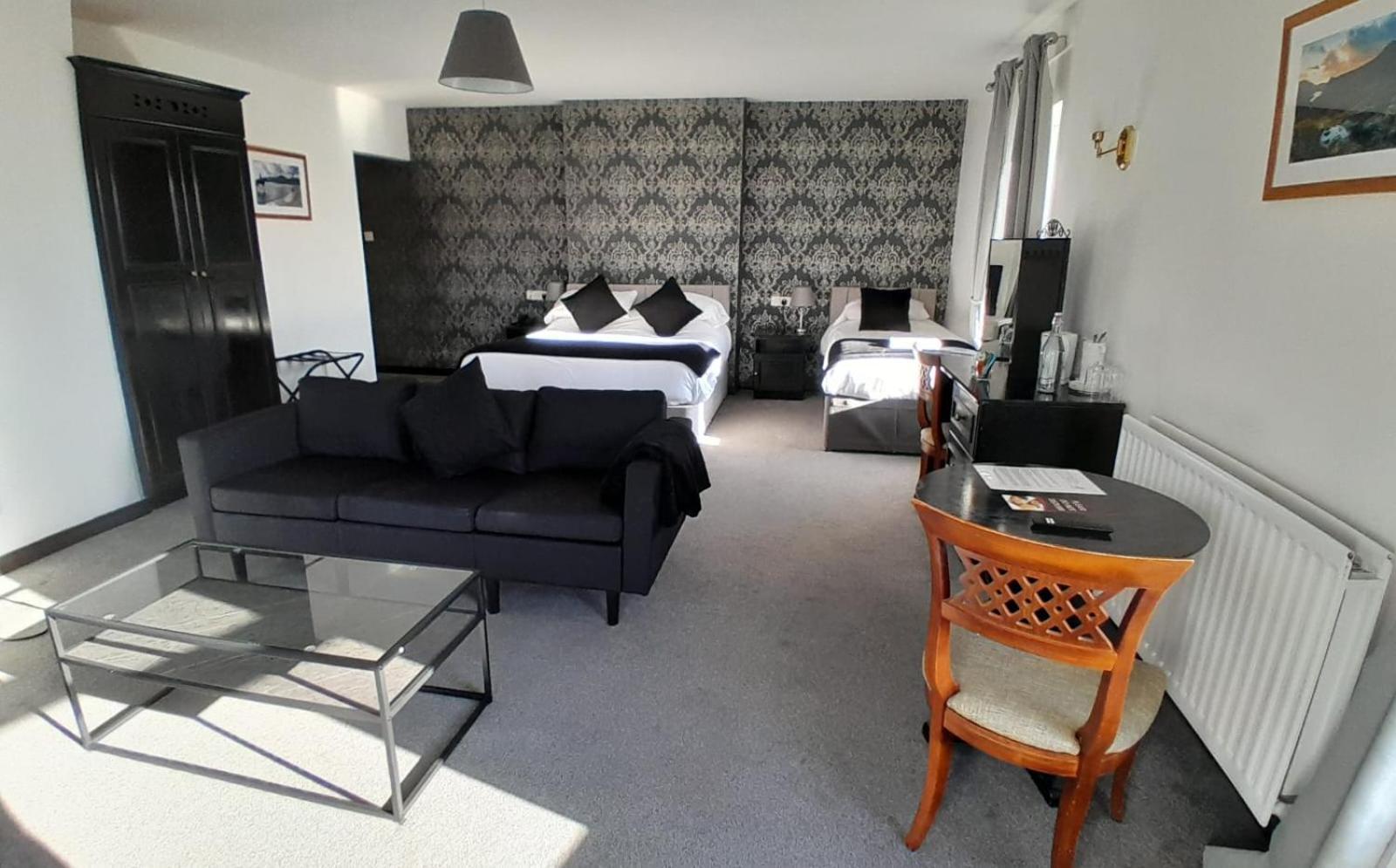 The Donard Bed & Breakfast Newcastle  Dış mekan fotoğraf